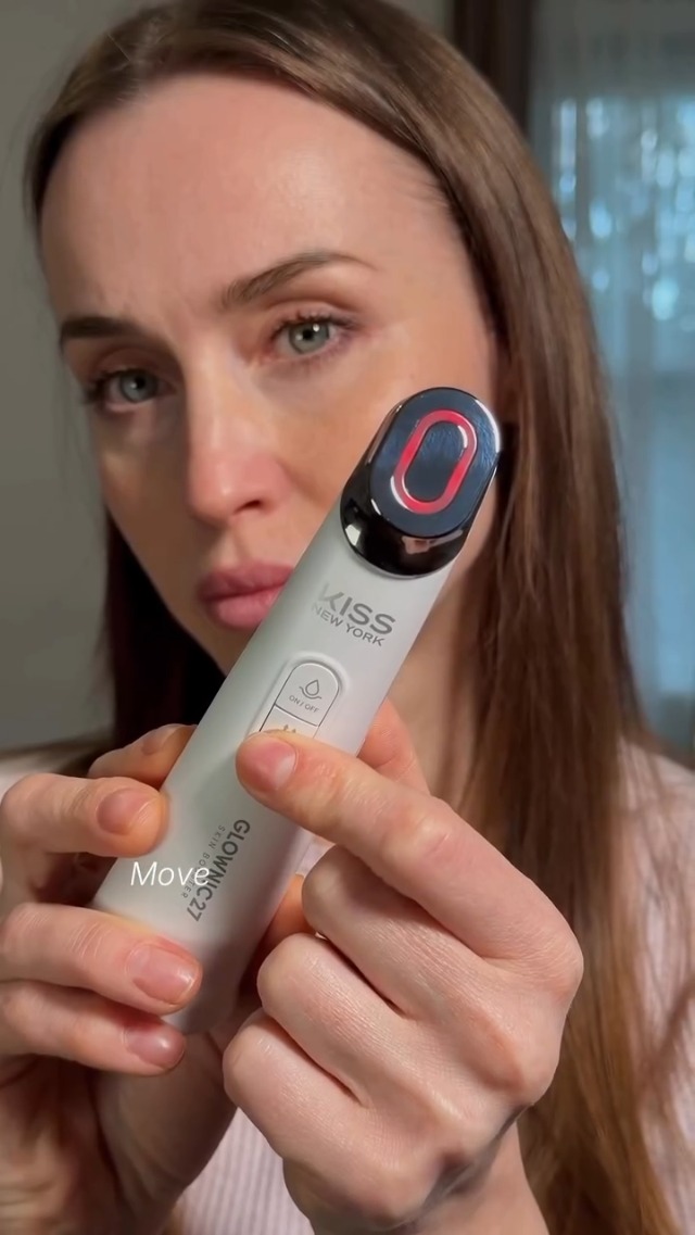 Amazon.com: KISS NEW YORK GLOWNIC27 Facial Beauty Device